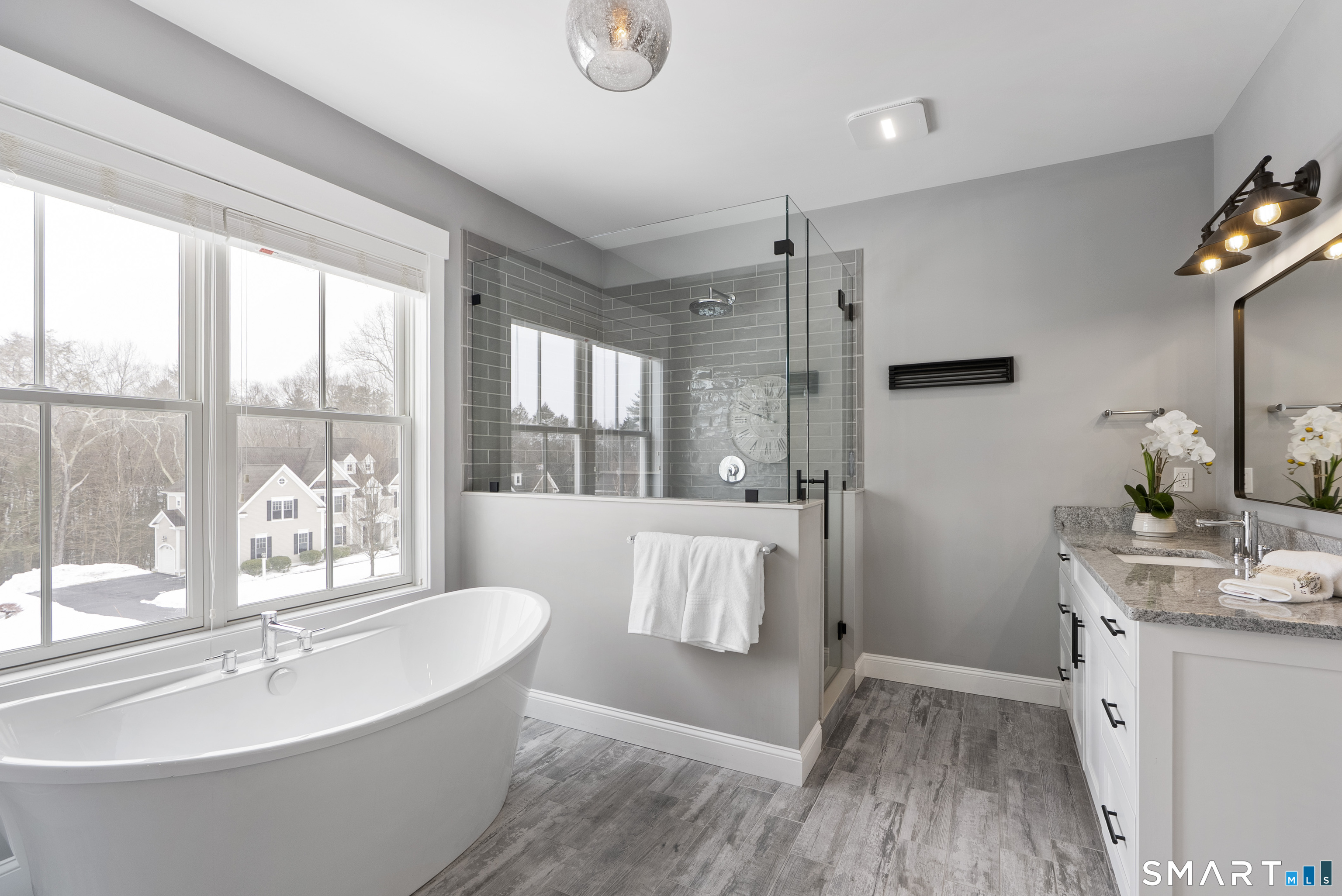 8 Gateshead Way Farmington CT 06085