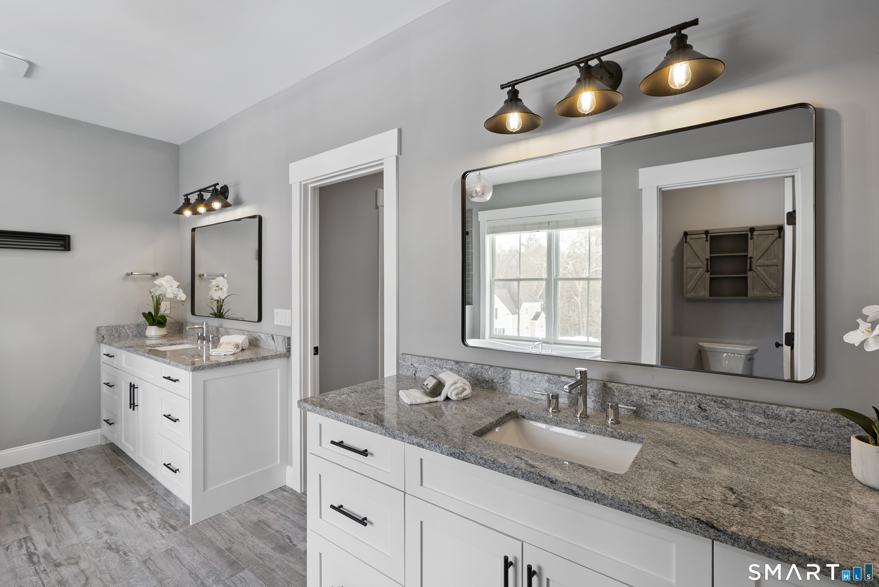 8 Gateshead Way Farmington CT 06085