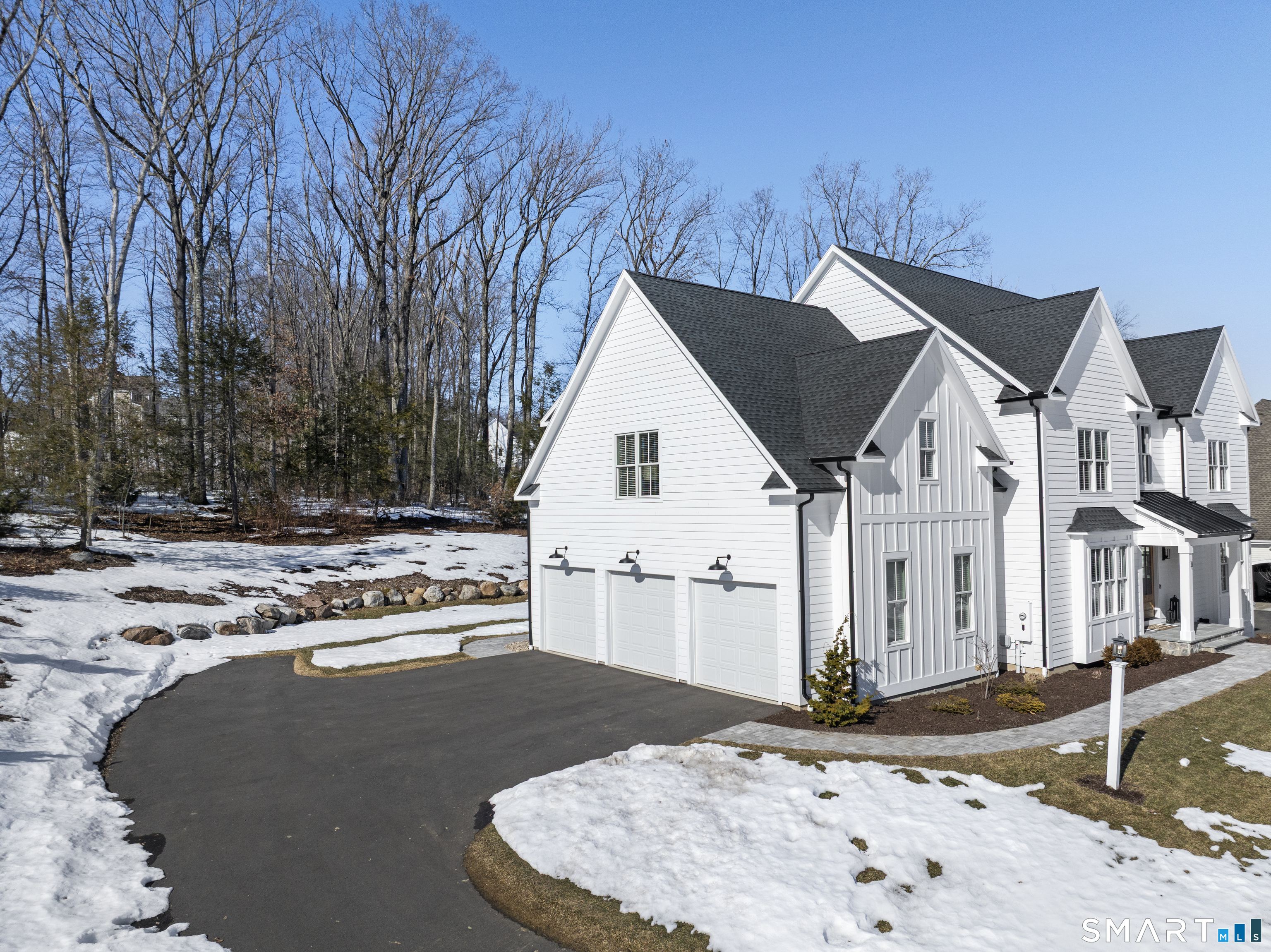 8 Gateshead Way Farmington CT 06085