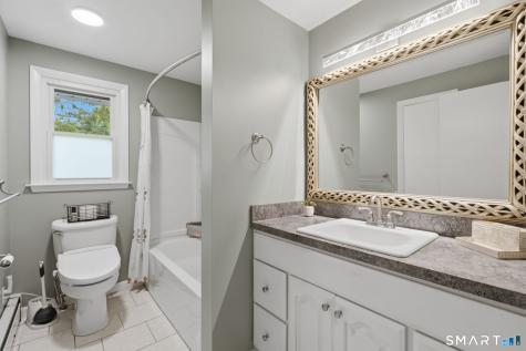 30 Jeffrey Lane Newington CT 06111