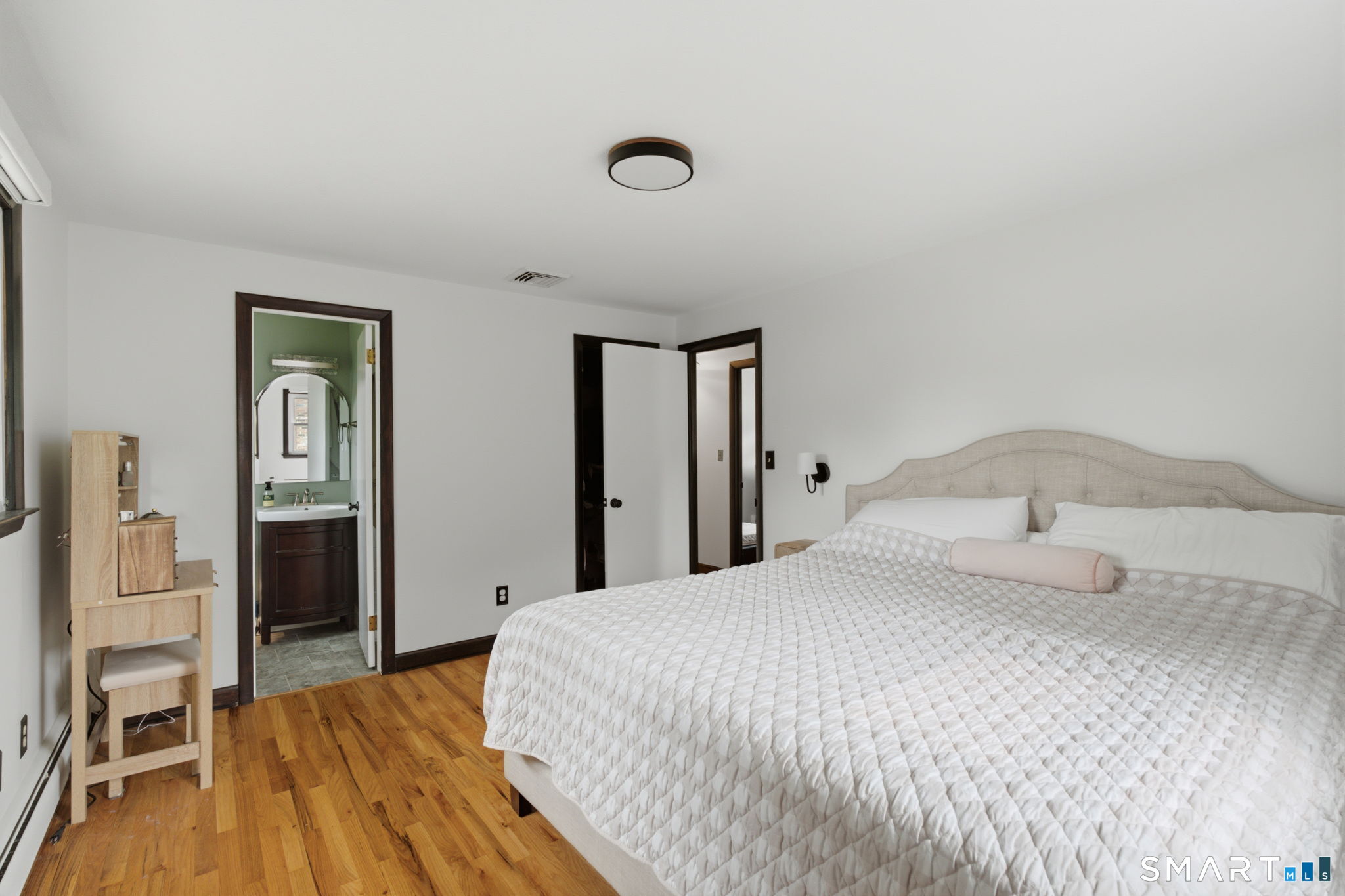 30 Jeffrey Lane Newington CT 06111