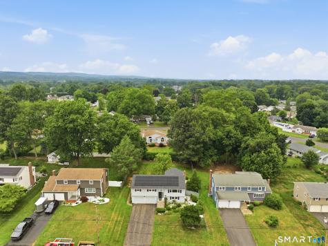 30 Jeffrey Lane Newington CT 06111