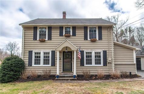 56 Laurel Lane Simsbury CT 06070
