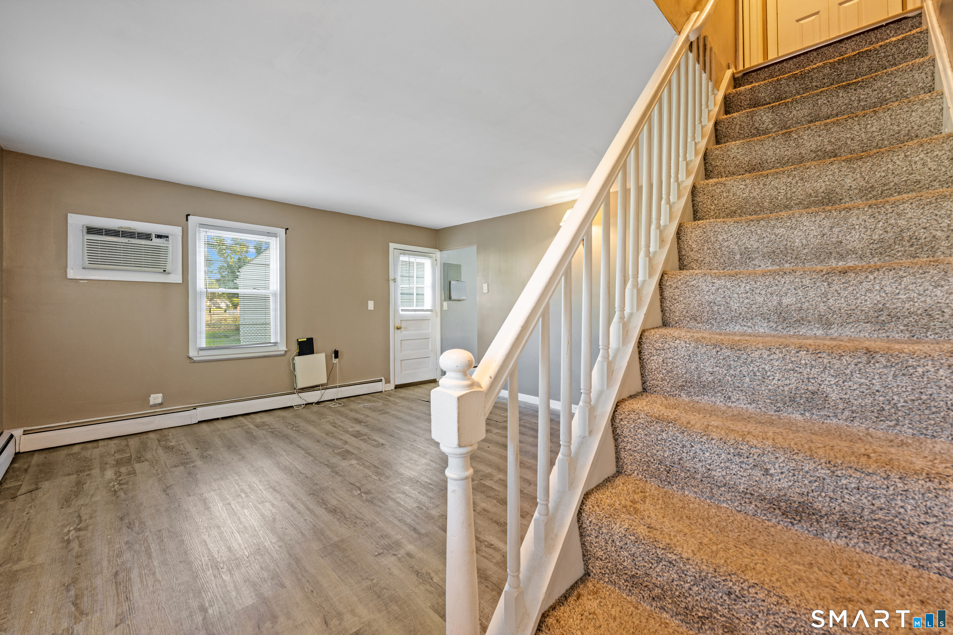 108 Bedford Avenue East Hartford CT 06118