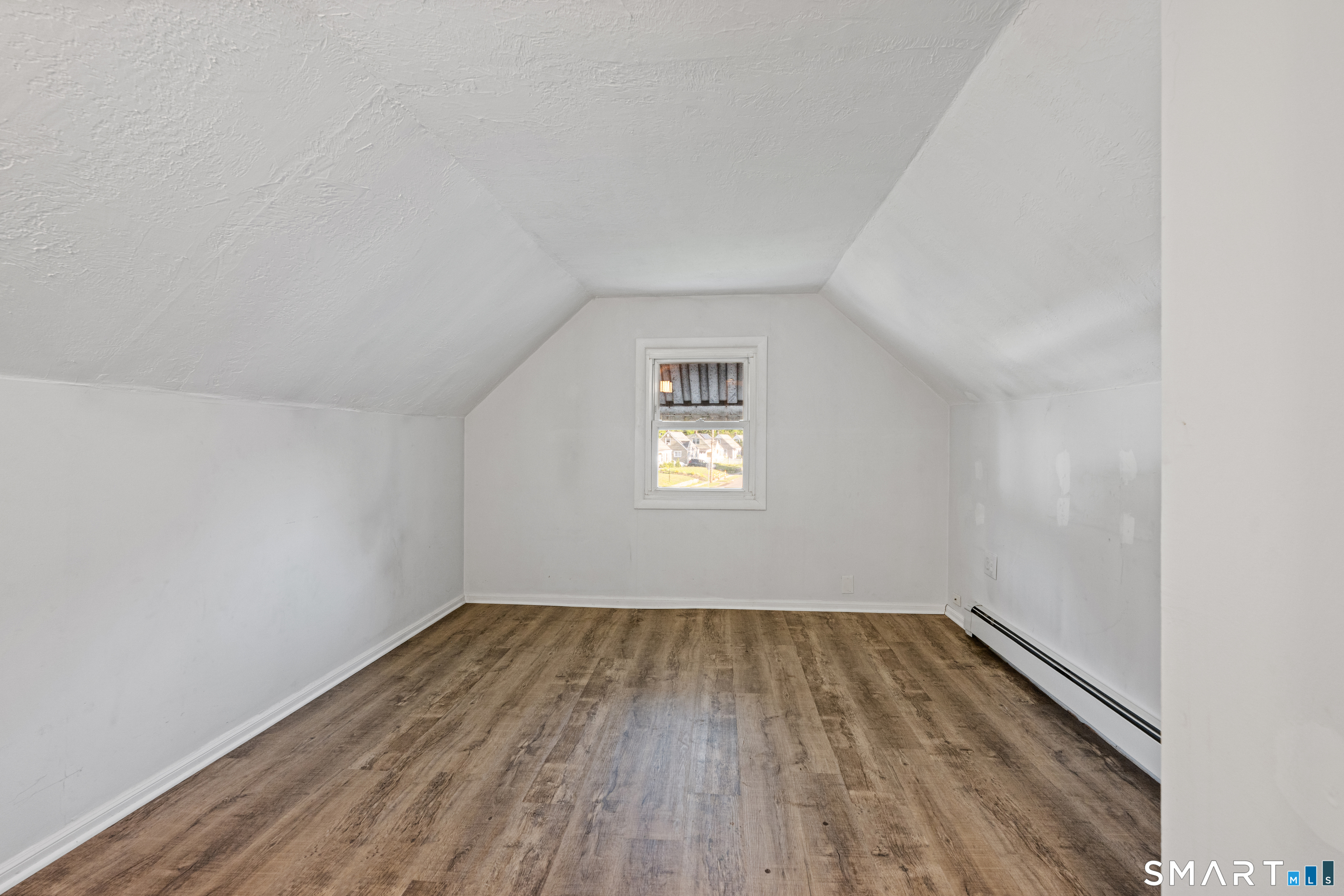108 Bedford Avenue East Hartford CT 06118