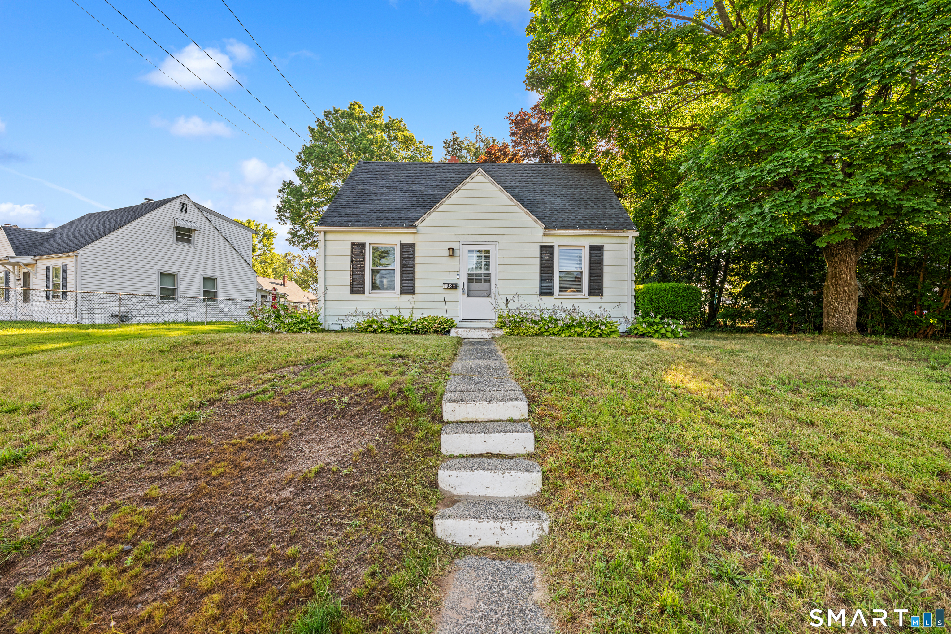 108 Bedford Avenue East Hartford CT 06118