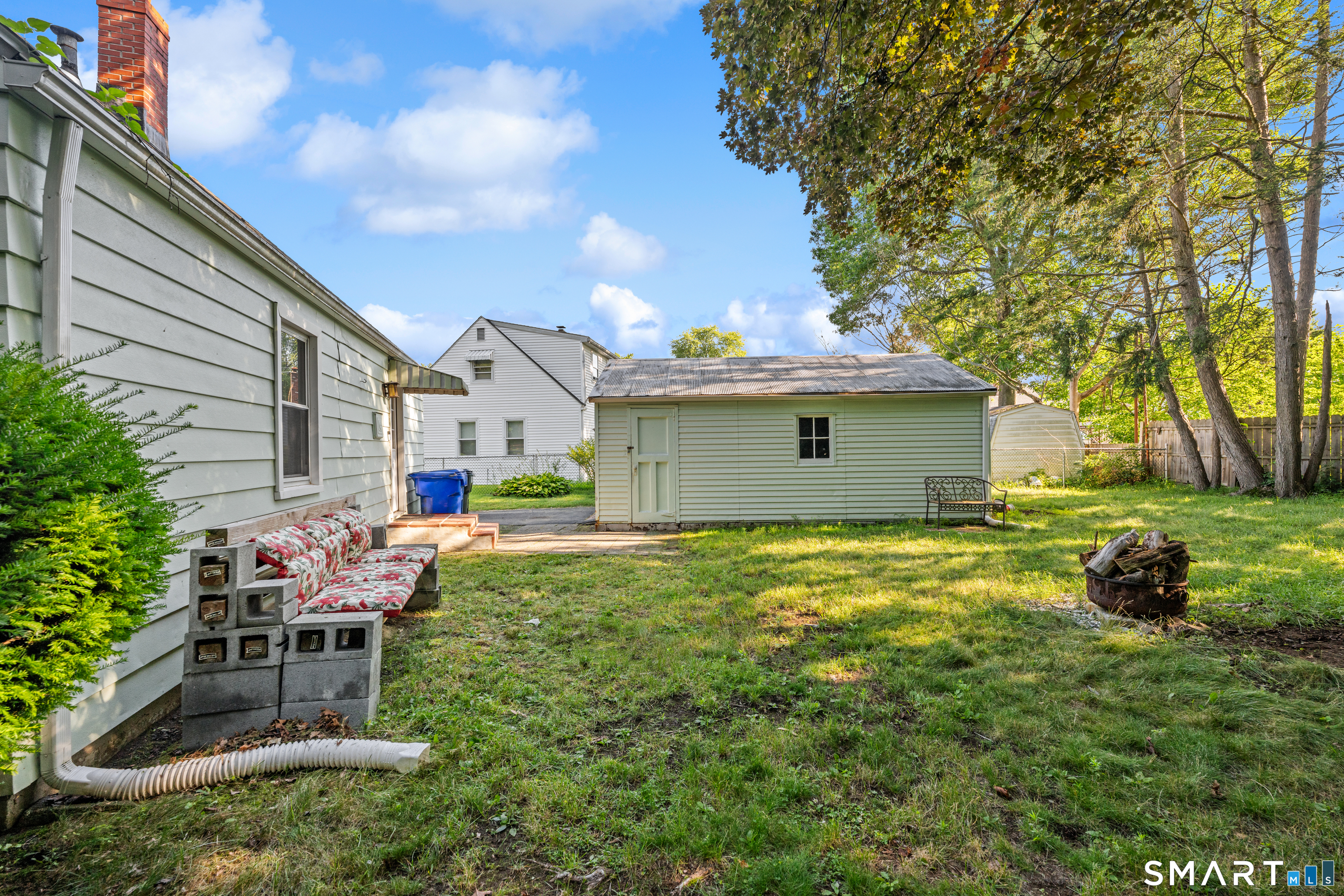 108 Bedford Avenue East Hartford CT 06118