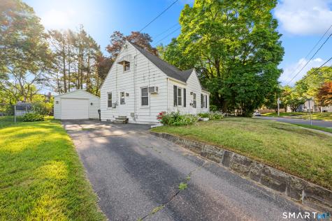 108 Bedford Avenue East Hartford CT 06118