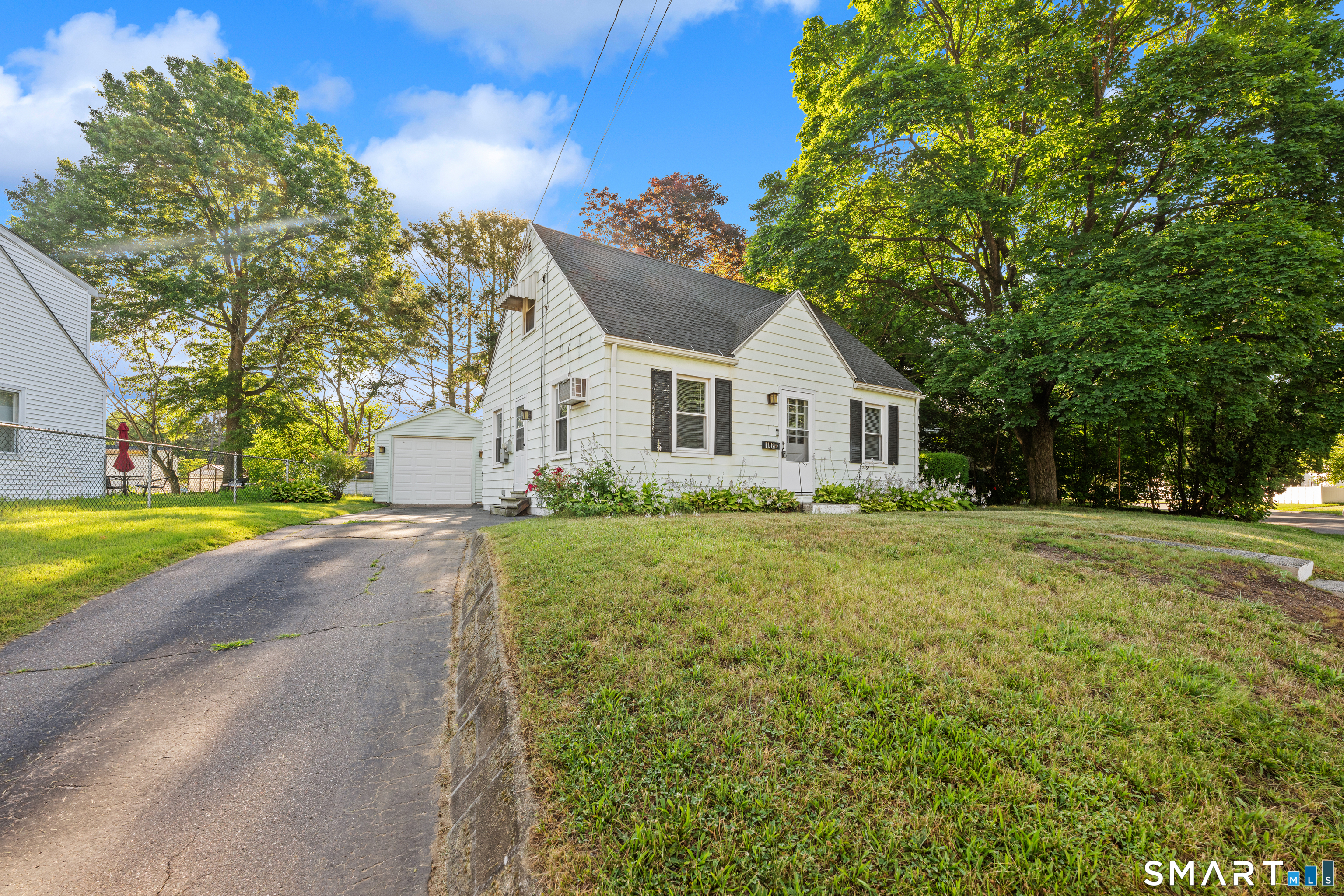 108 Bedford Avenue East Hartford CT 06118