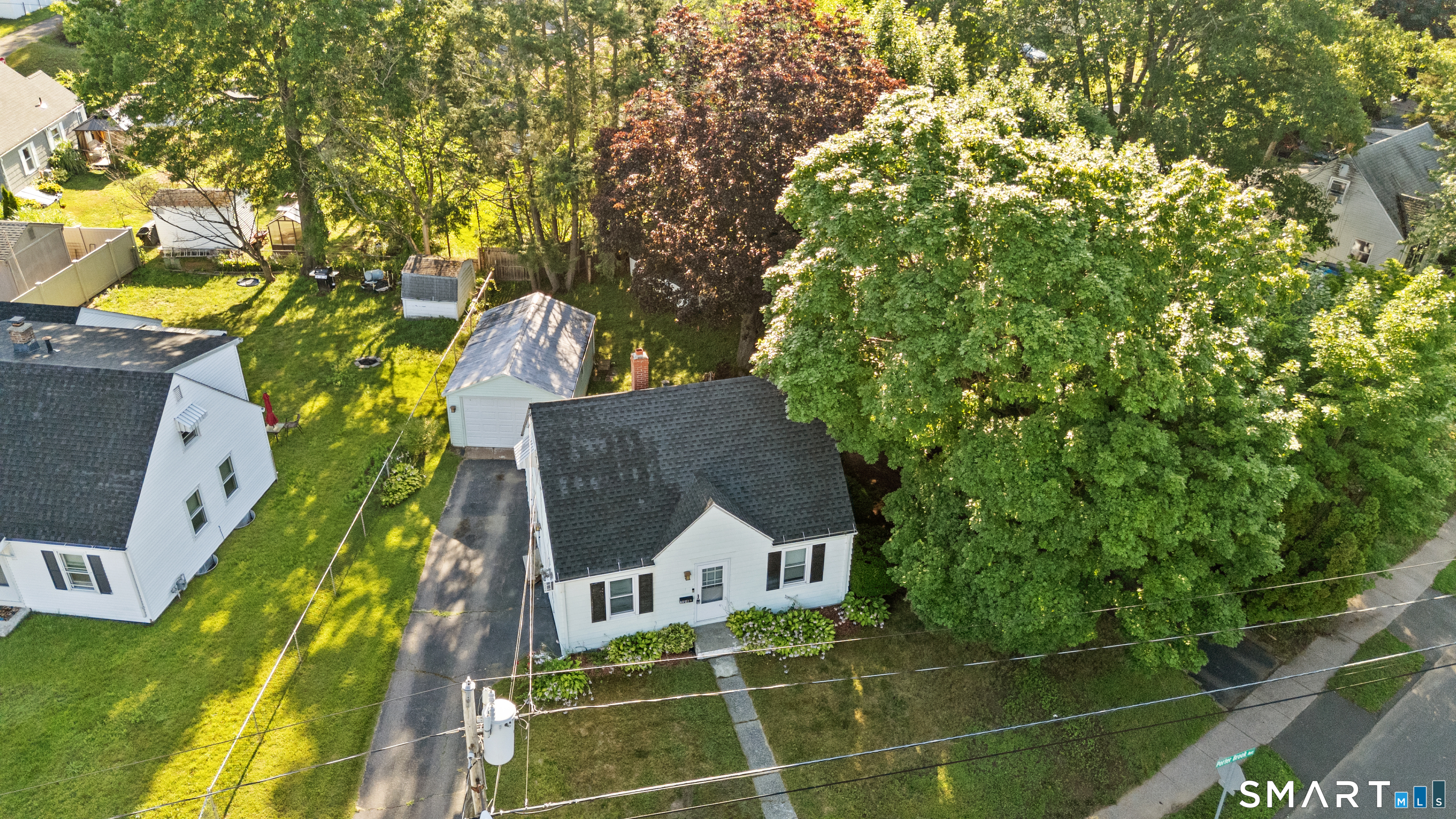 108 Bedford Avenue East Hartford CT 06118