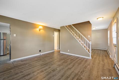 108 Bedford Avenue East Hartford CT 06118