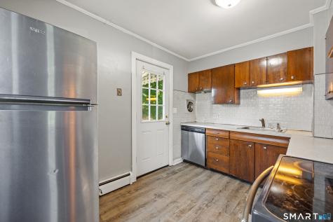 108 Bedford Avenue East Hartford CT 06118