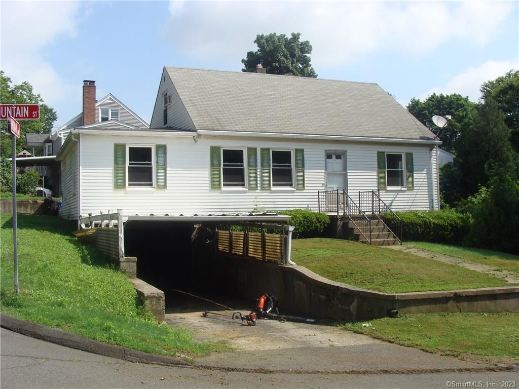 55 Mountain Street Derby CT 06418