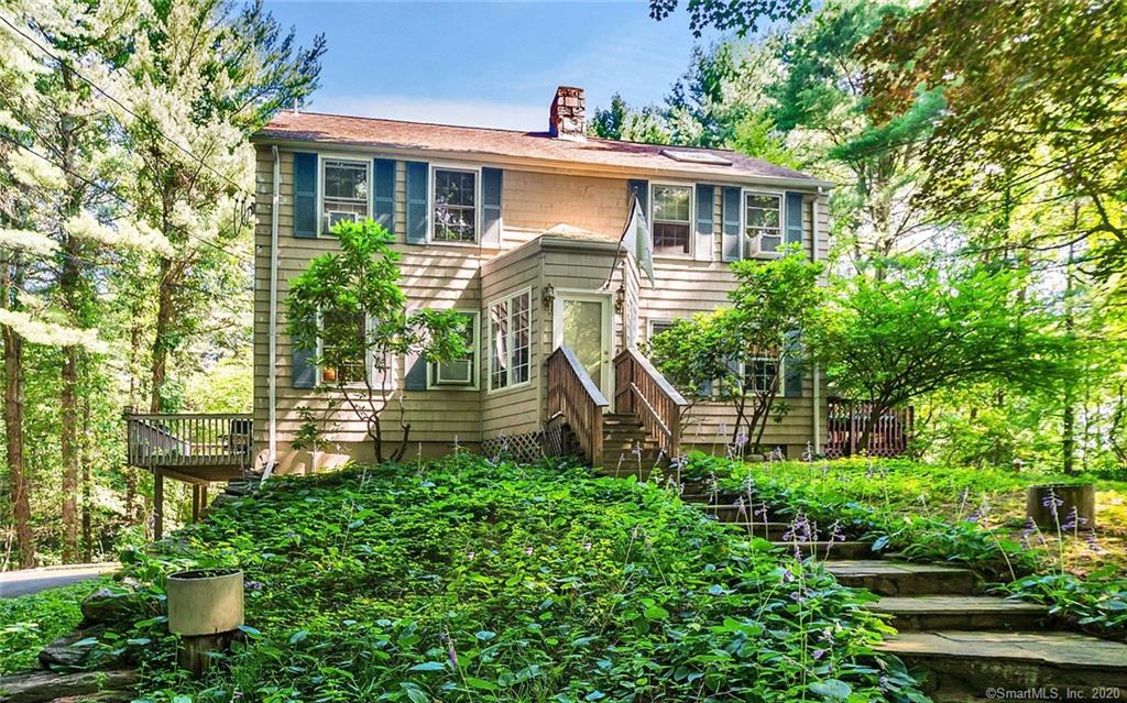 37 Milan Road Woodbridge CT 06525