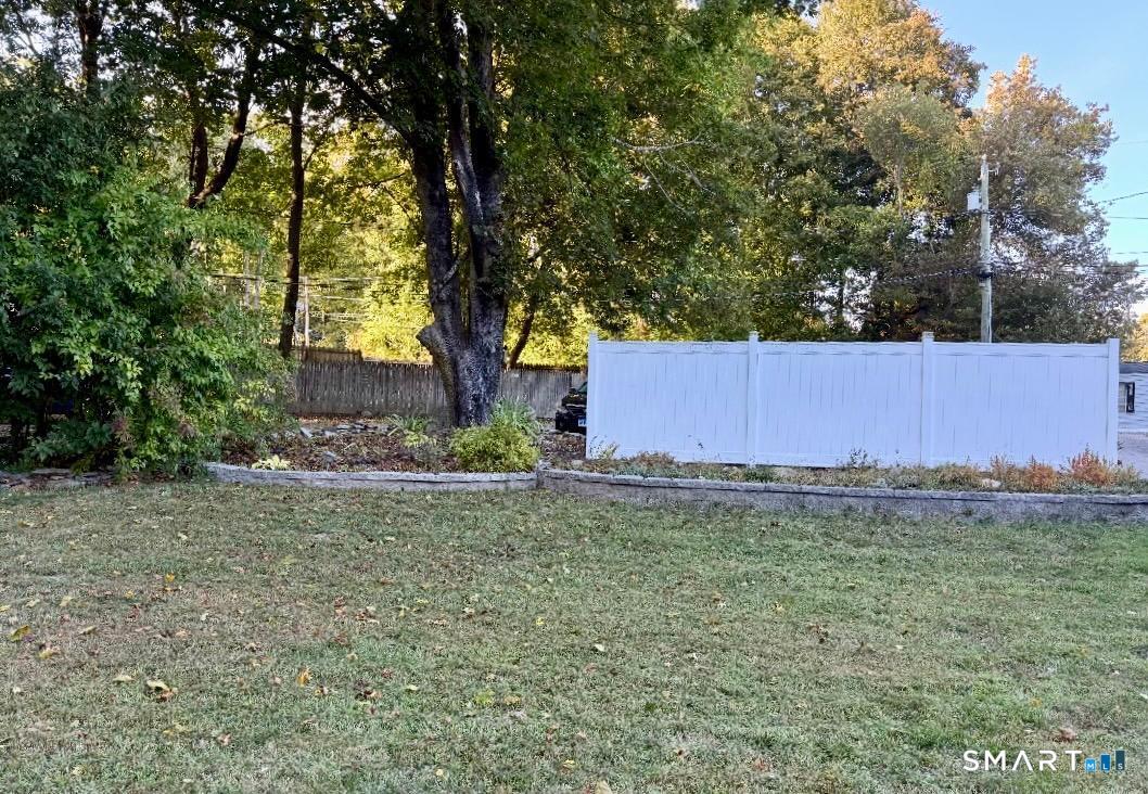 11 Blumenthal Drive Montville CT 06382