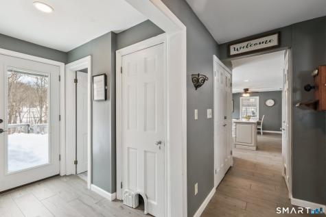 187 Middle River Road Danbury CT 06811