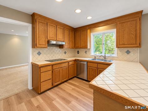 38 Twin Lakes Drive Waterford CT 06385