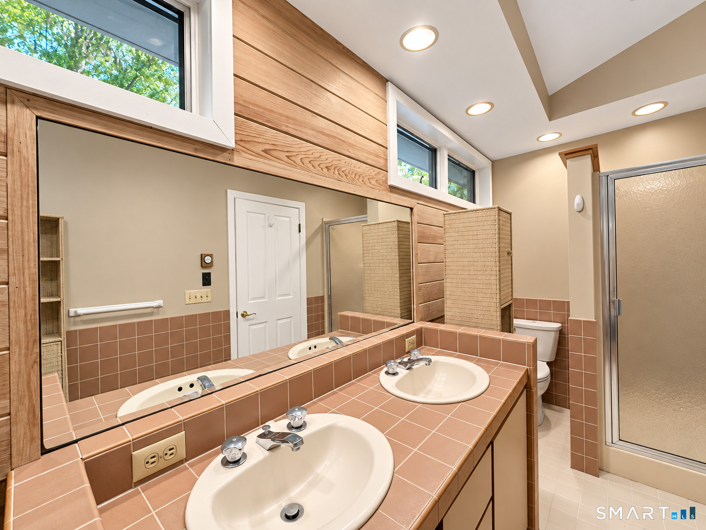 38 Twin Lakes Drive Waterford CT 06385