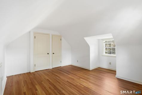 87 White Birch Lane Stamford CT 06905