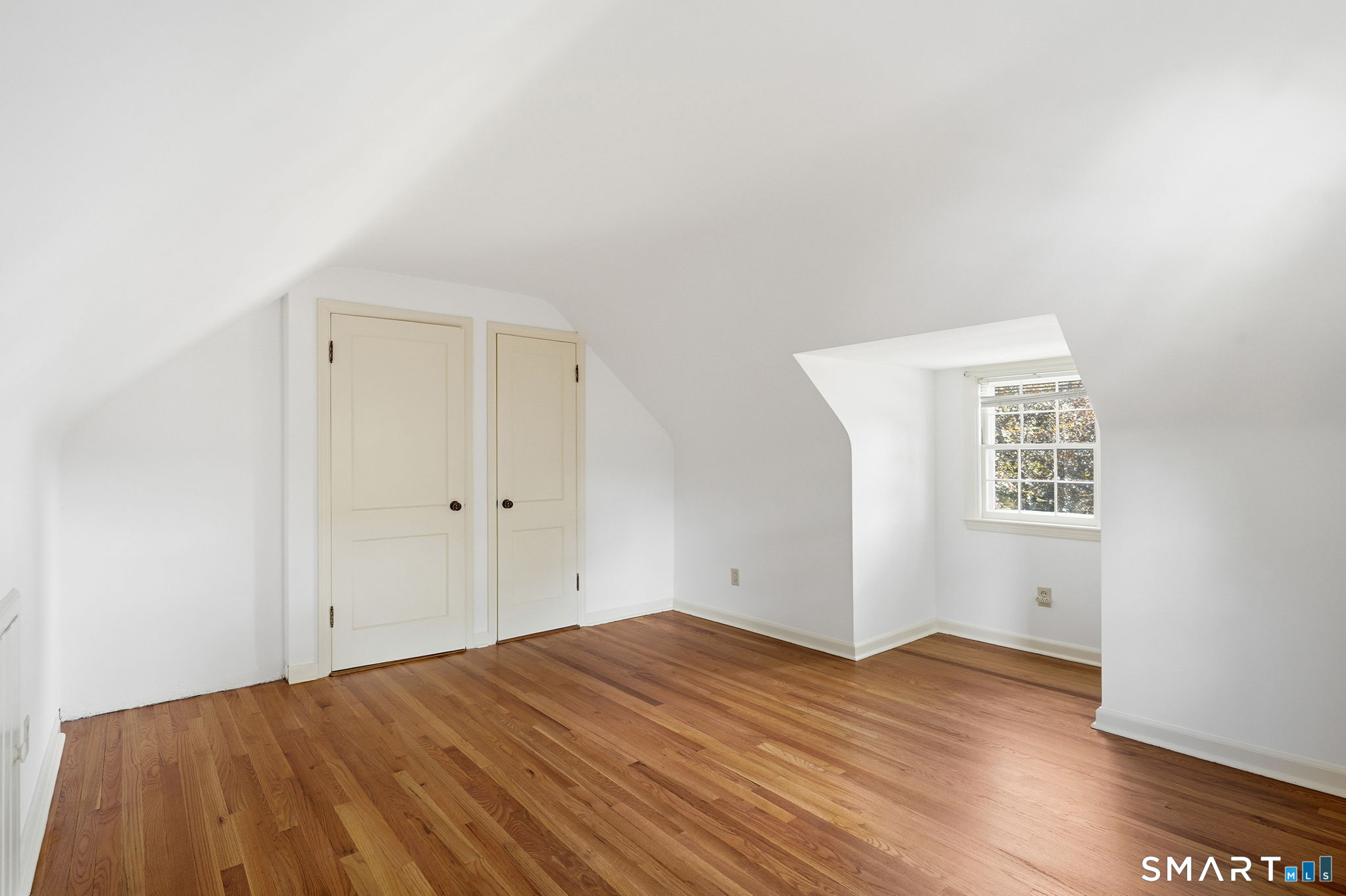 87 White Birch Lane Stamford CT 06905