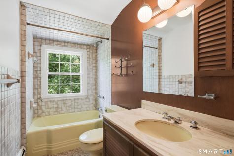 87 White Birch Lane Stamford CT 06905