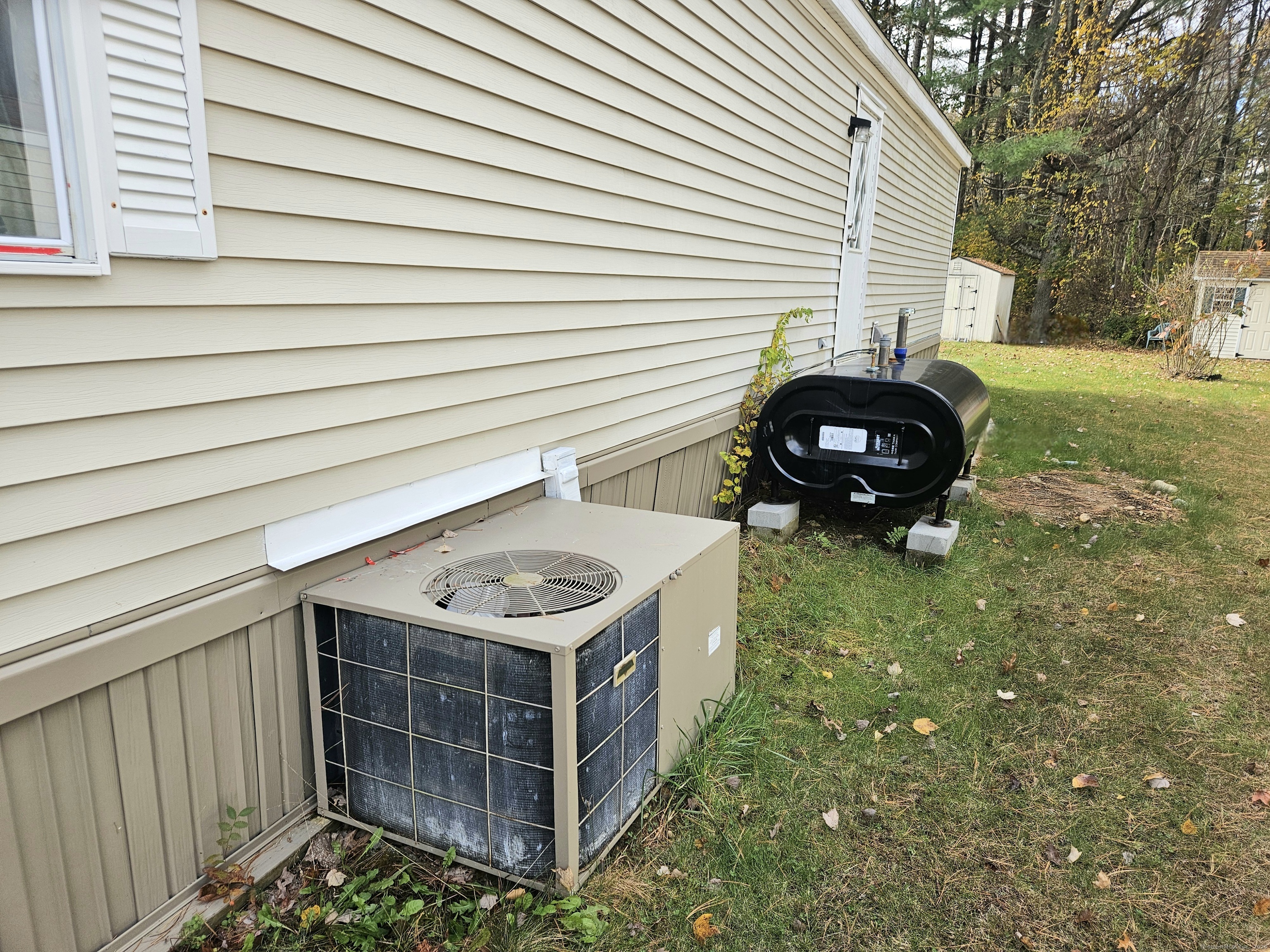 23 Pond Way Windham CT 06256