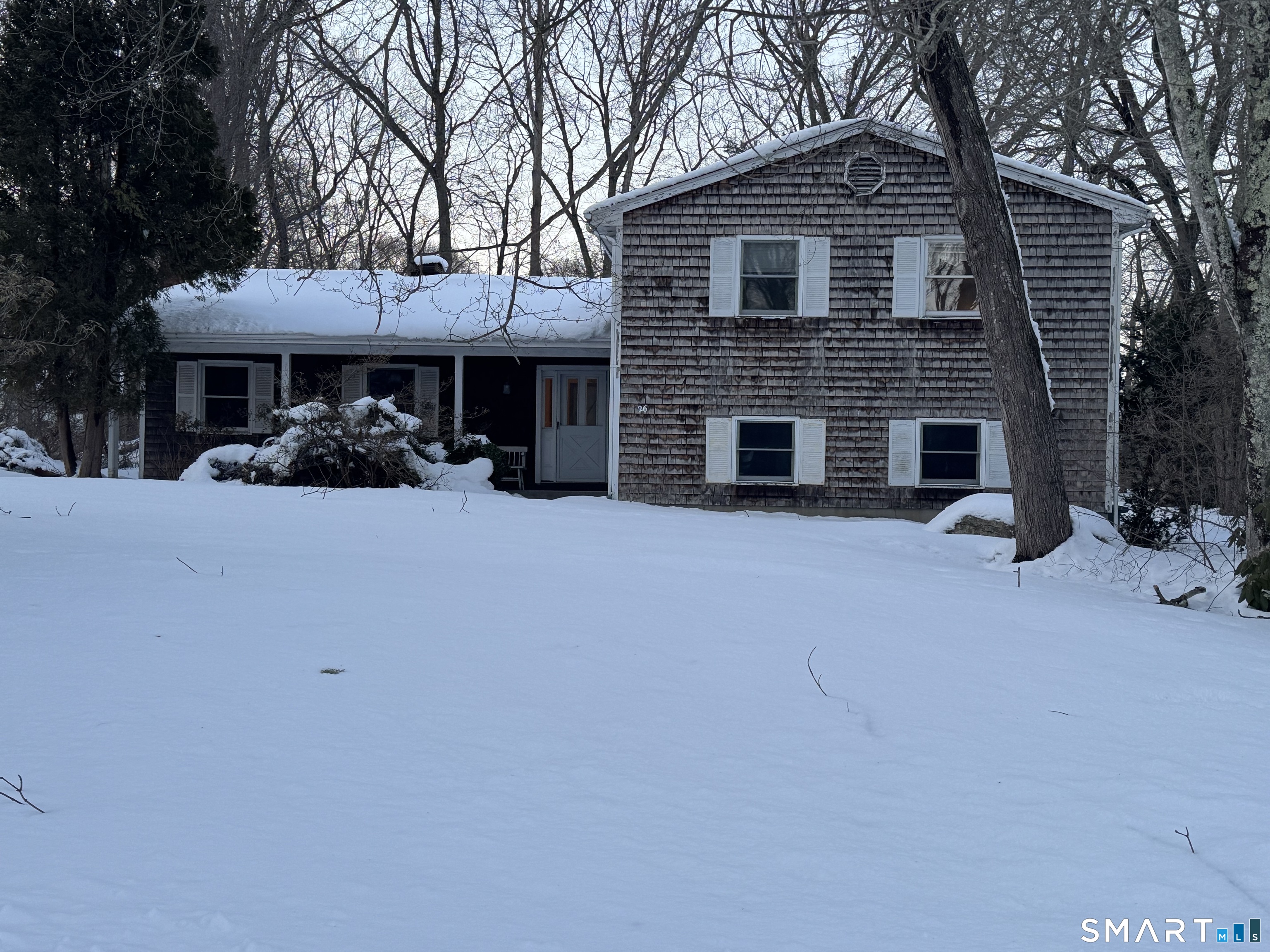 26 Mohawk Drive East Lyme CT 06357