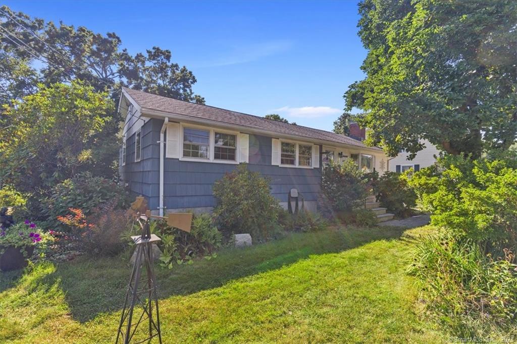 12 Maxwell Drive Milford CT 06461