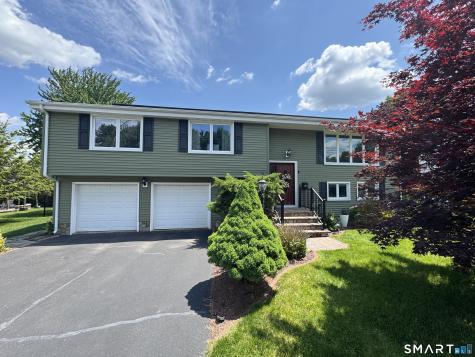 201 Ridge Crest Circle Wethersfield CT 06109