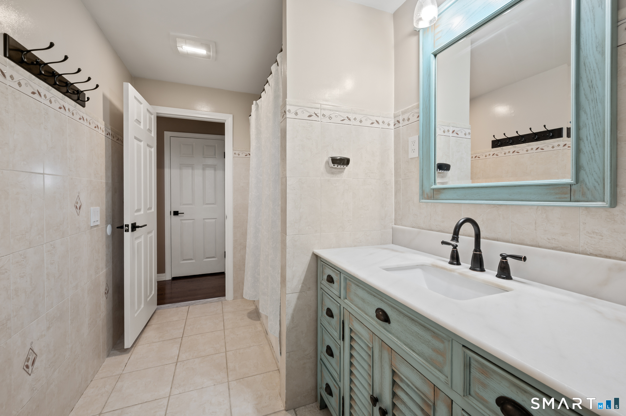 201 Ridge Crest Circle Wethersfield CT 06109