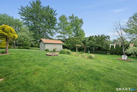 201 Ridge Crest Circle Wethersfield CT 06109
