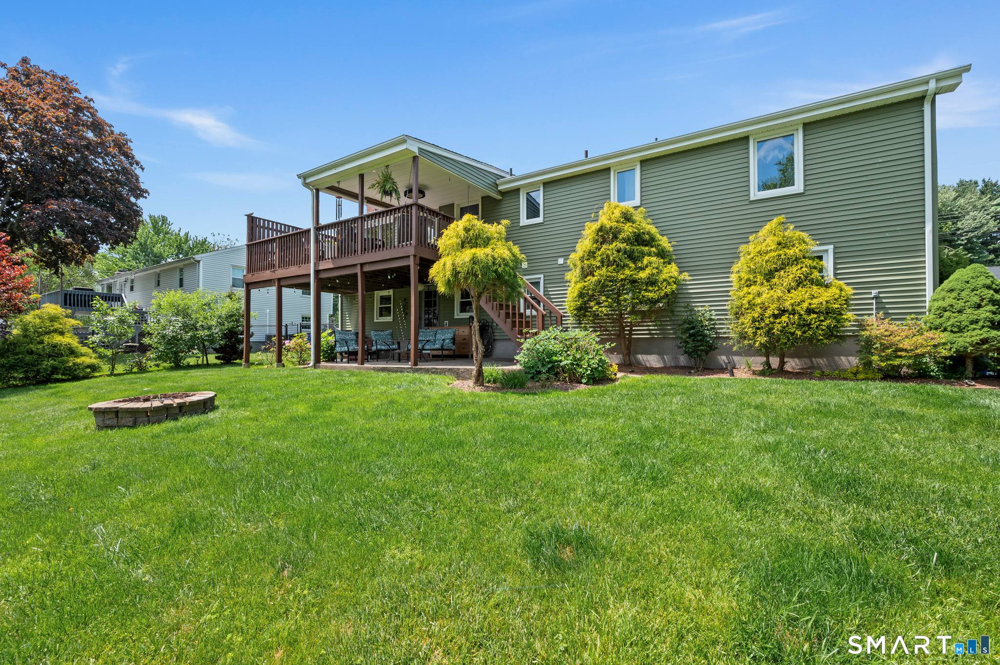 201 Ridge Crest Circle Wethersfield CT 06109