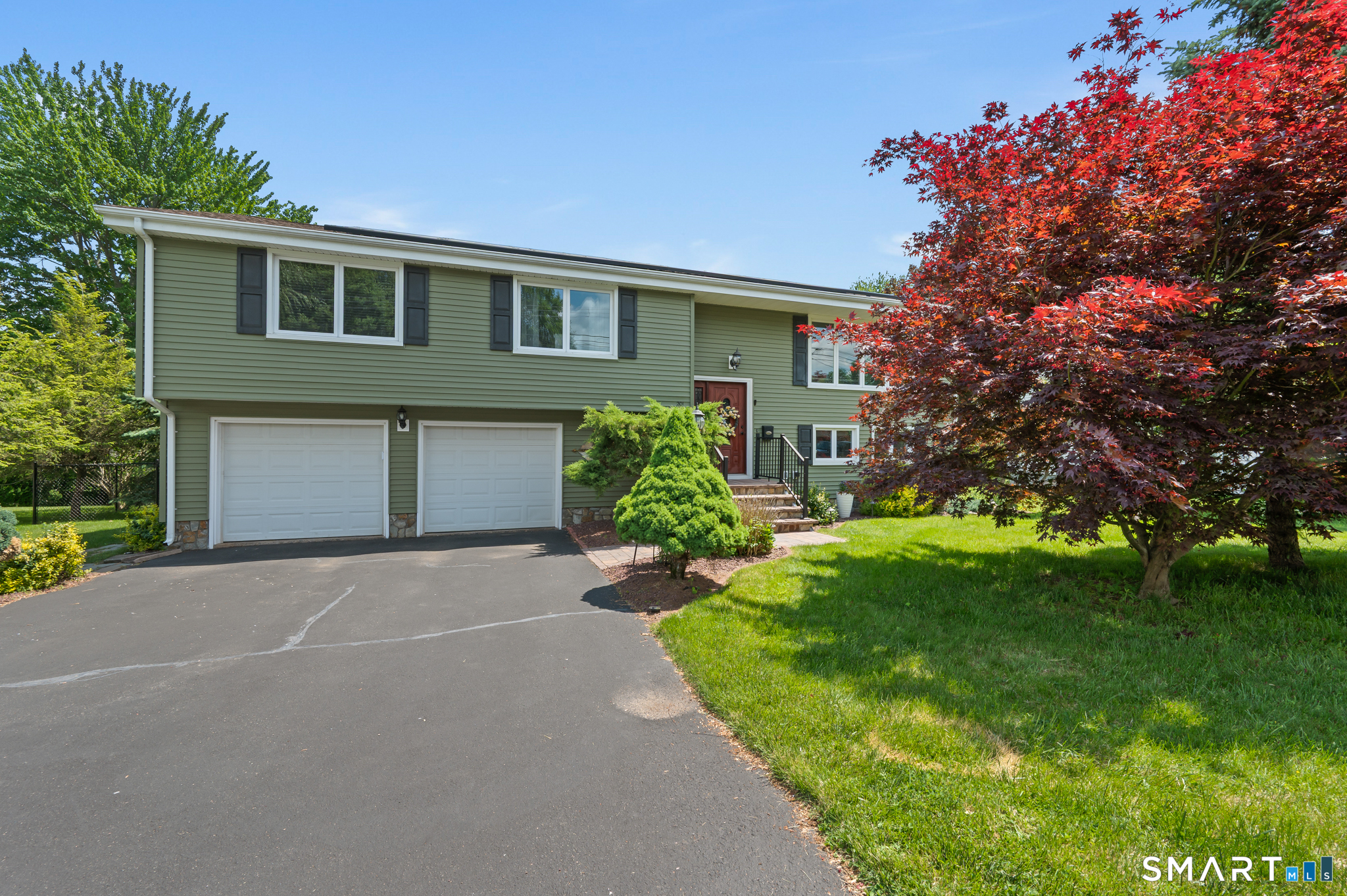 201 Ridge Crest Circle Wethersfield CT 06109