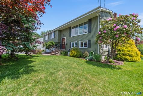 201 Ridge Crest Circle Wethersfield CT 06109