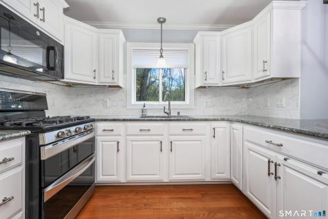 81 Amanda Lane Naugatuck CT 06770