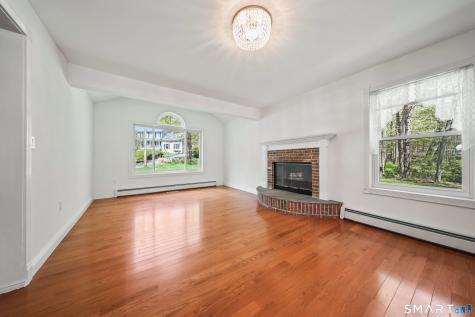 81 Amanda Lane Naugatuck CT 06770