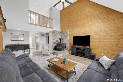 16 Higgins Way Tolland CT 06084