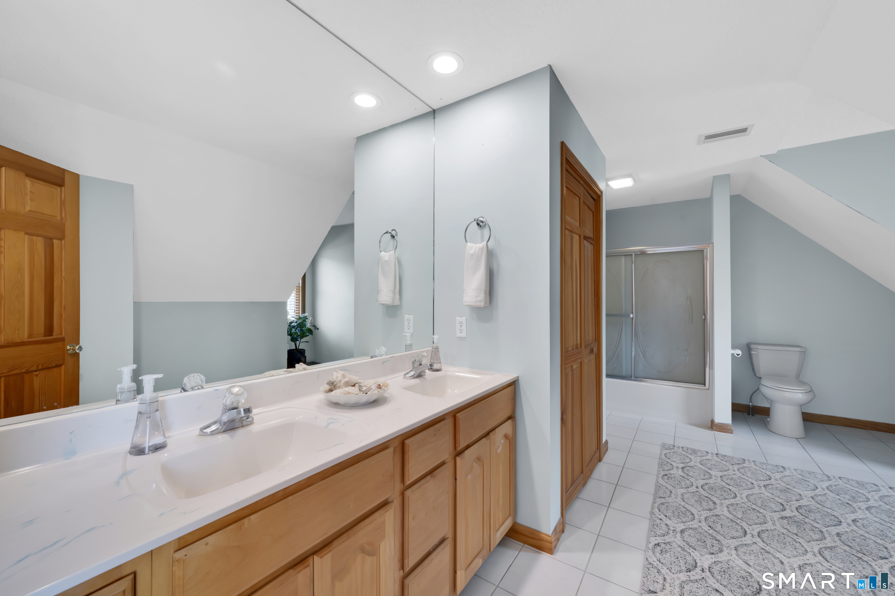 16 Higgins Way Tolland CT 06084