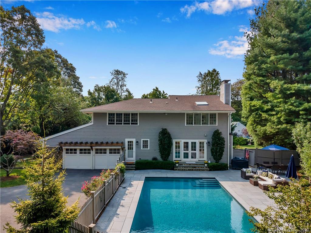 383 Old Post Road Fairfield CT 06824