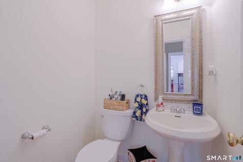 380 Southbury Road Roxbury CT 06783