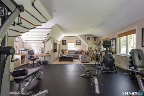 19 Riverview Street Essex CT 06426