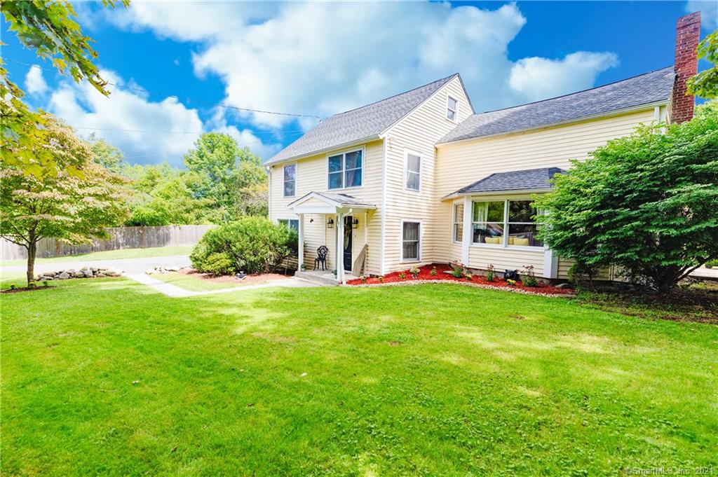 92 Bagburn Road Monroe CT 06468