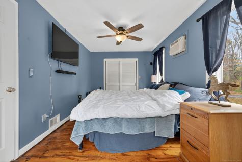 17 Bevin Boulevard East Hampton CT 06424