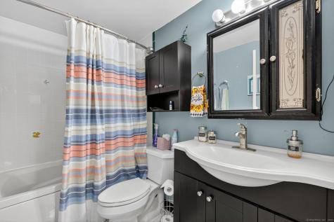 17 Bevin Boulevard East Hampton CT 06424