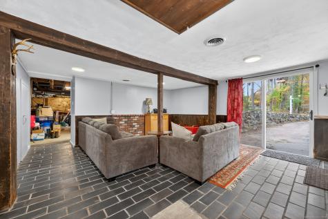 17 Bevin Boulevard East Hampton CT 06424