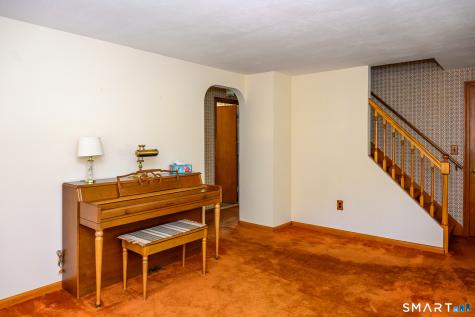10 Country Drive Norwich CT 06360