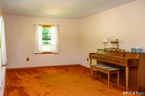 10 Country Drive Norwich CT 06360