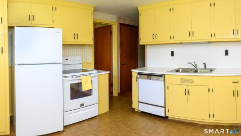 10 Country Drive Norwich CT 06360
