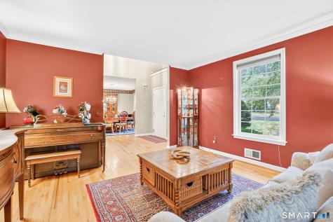 10 Sidney Way Simsbury CT 06070