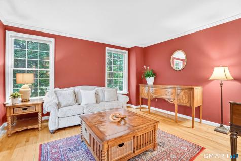 10 Sidney Way Simsbury CT 06070